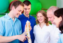 Placebo werkt beter tegen chronische lage rugpijn dan niets doen