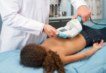 Magnetisch uitschuifbare correctiestaaf bij scoliose