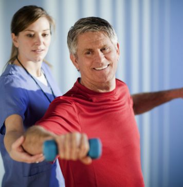 Parkinsonpatiënt beter geholpen met gespecialiseerde fysiotherapie Oefentherapie