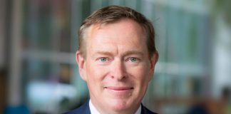 Paramedische zorg bereikt onderhandelaarsakkoord met minister Bruno Bruins