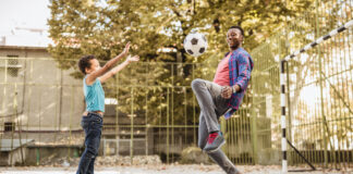 Mensen meer laten bewegen om overgewicht aan te pakken via MOVING