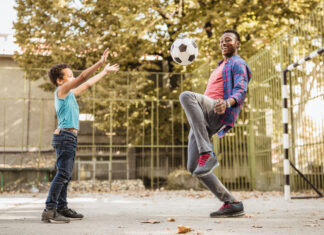 Mensen meer laten bewegen om overgewicht aan te pakken via MOVING