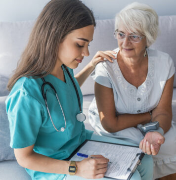 Ex-Covidpatiënten blijven te lang met klachten lopen